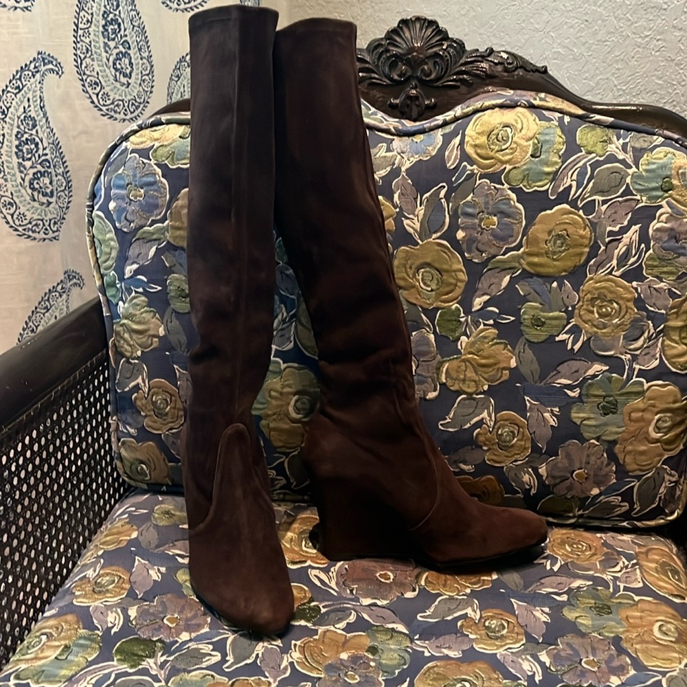 Stuart Weitzman knee high suede wedge boots made in Spain never worn, runs small